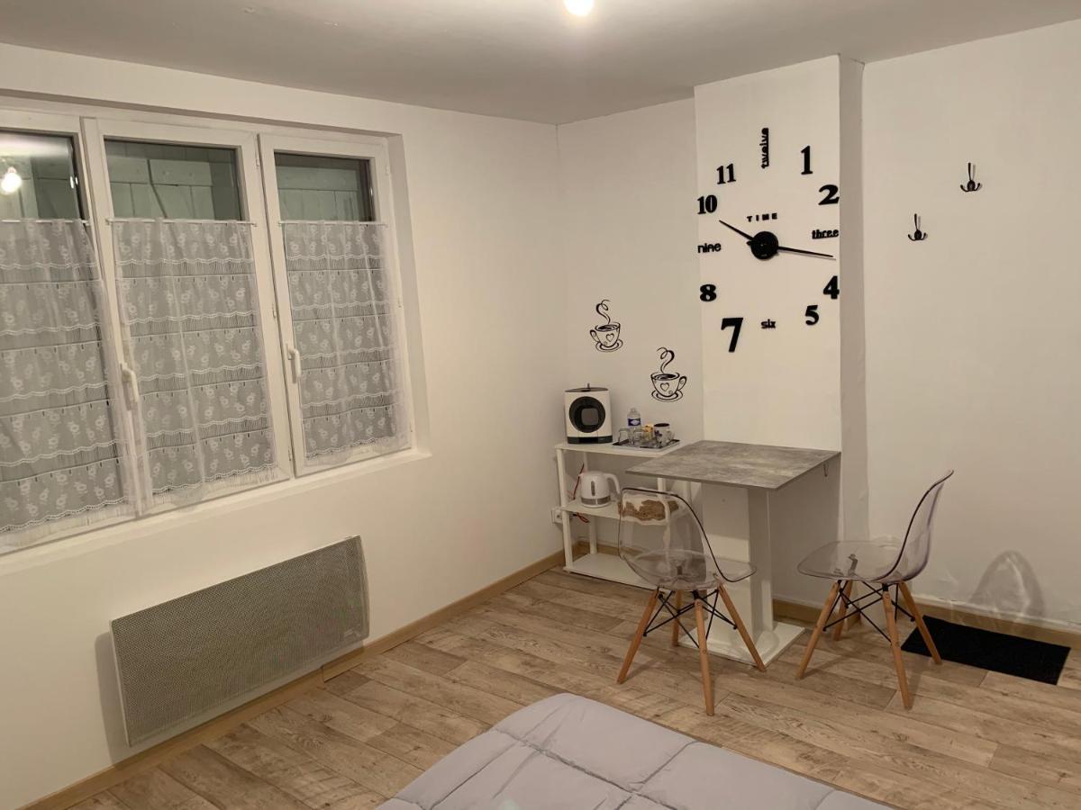 Studio Ideal Travail, Famille, Tout Y Est … Apartment Dompierre-sur-Besbre Exterior photo